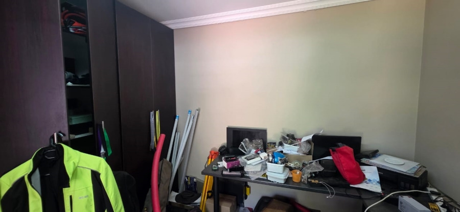 5 Bedroom Property for Sale in Wilkoppies North West